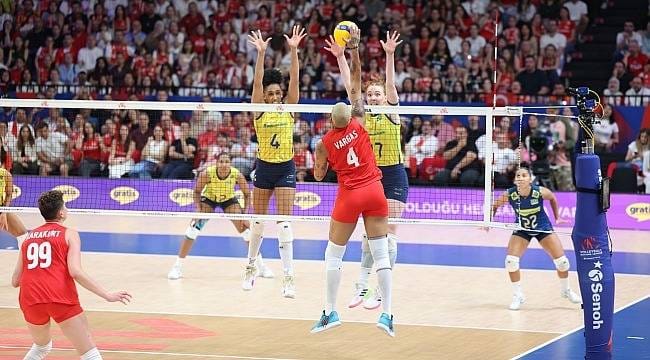 Fenerbahçeli oyuncu Türkiye'yi yıktı 1